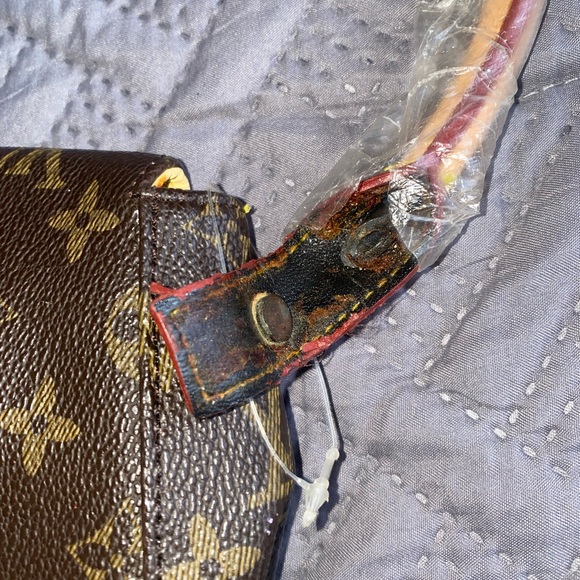 ✨❗️Beautiful Vintage Louis Vuitton Shoulder Bag✨❗️ - Picture 6 of 8